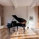 Chic New York Style Apartment
